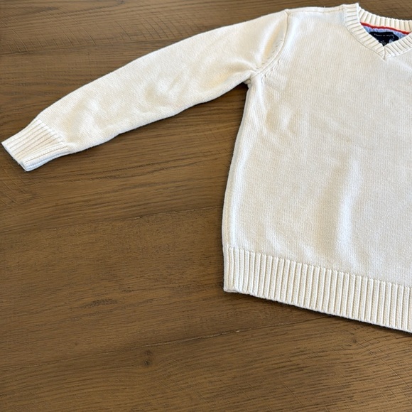 Tommy Hilfiger Kids‎ V-Neck Logo Off White Color Warm Winter Sweater Medium 8-10 - Picture 3 of 9